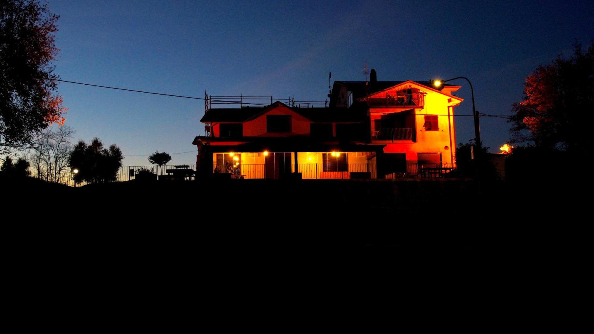 Da Gambin B&B Podenzana Bagian luar foto